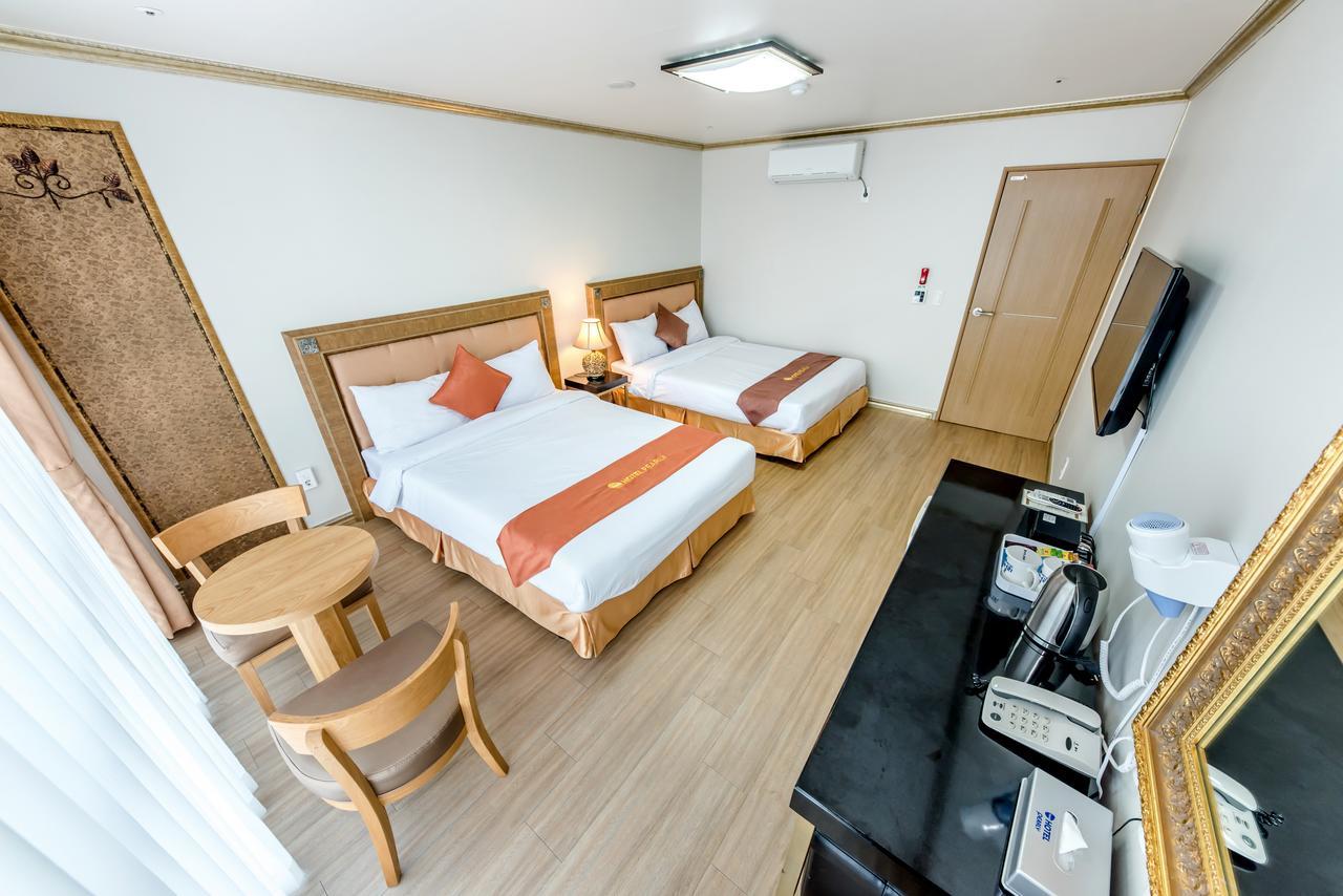 Pearly Hotel Чеджу Екстериор снимка