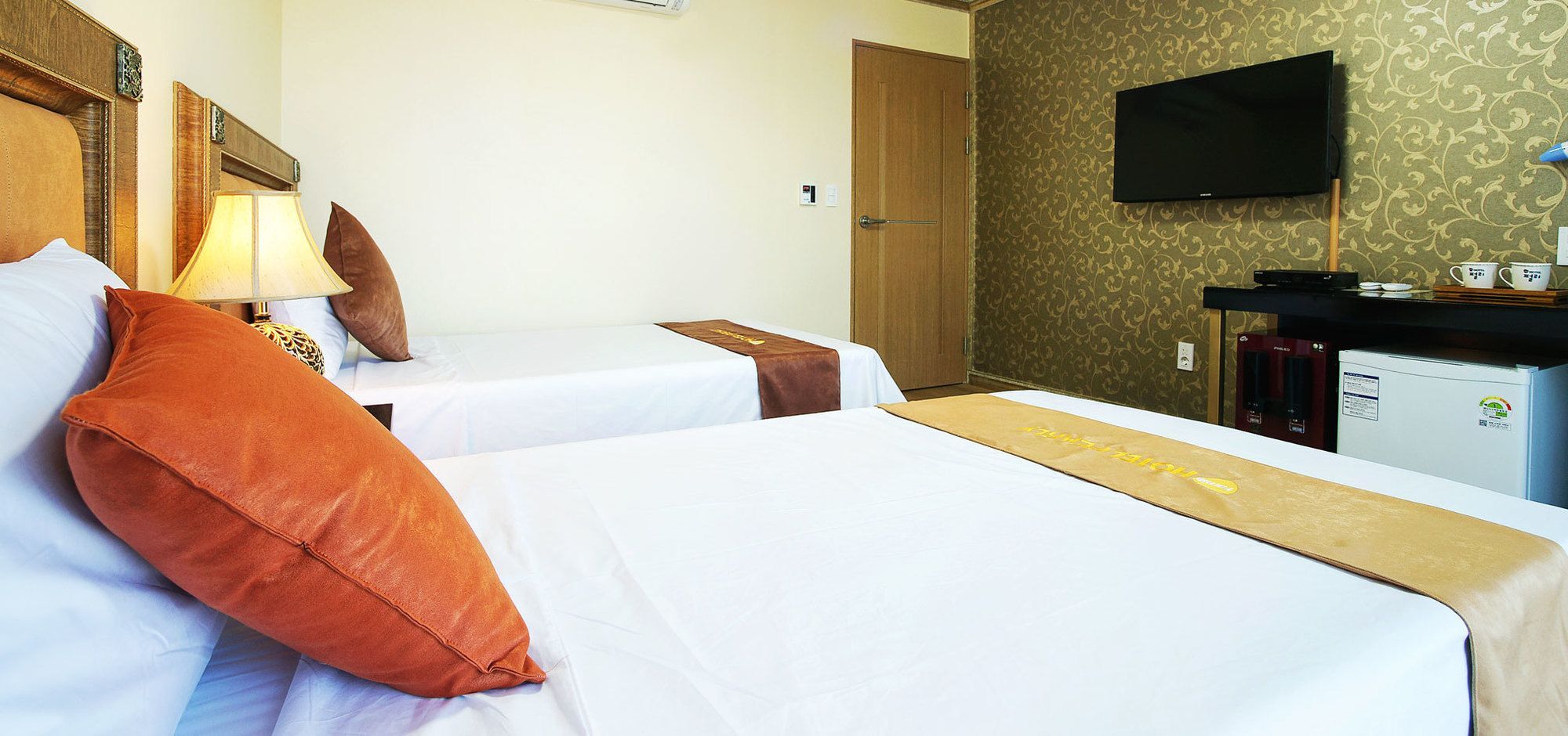 Pearly Hotel Чеджу Екстериор снимка